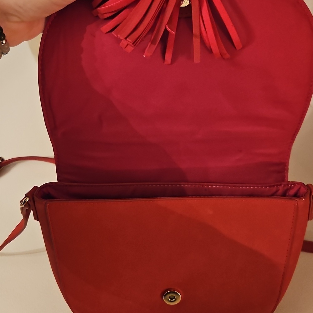 Red Crossbody Tassel Bag - Picture 3 of 4